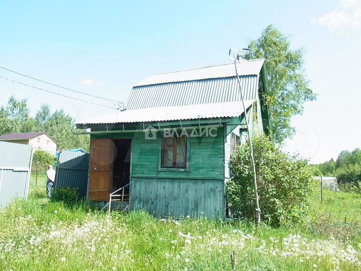 Дом 32 м² на участке 6,2 сот.