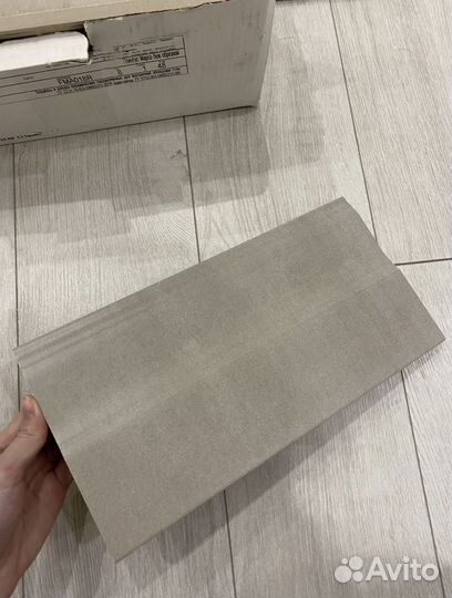 Стройматериалы - плитка,багеты,плинтус,мозайка