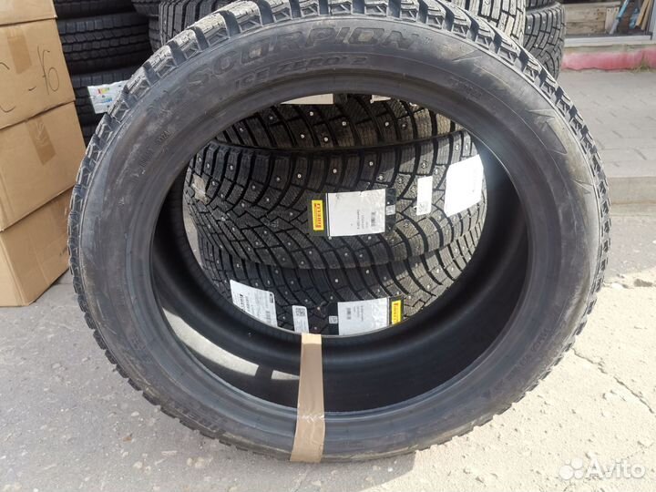 Pirelli Scorpion Ice Zero 2 245/45 R20 103H