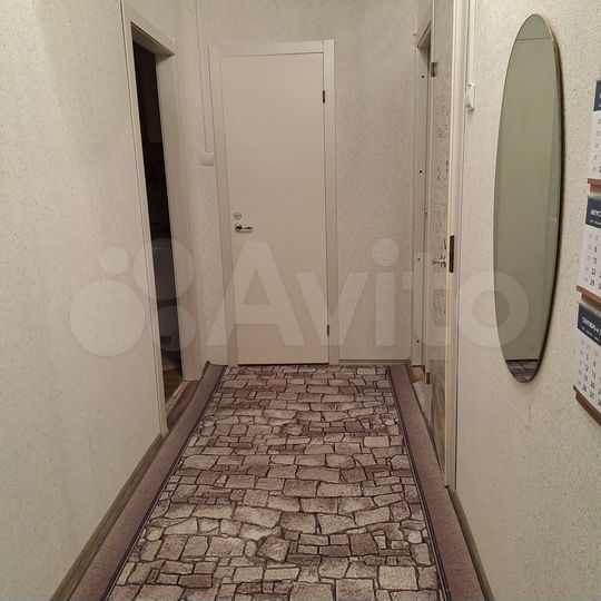 2-к. квартира, 55 м², 1/2 эт.