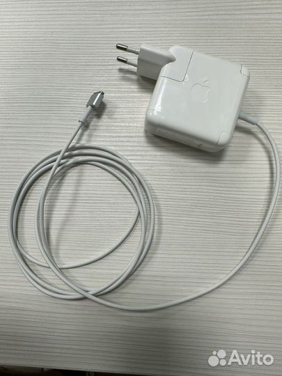 Зарядка на макбук magsafe 2