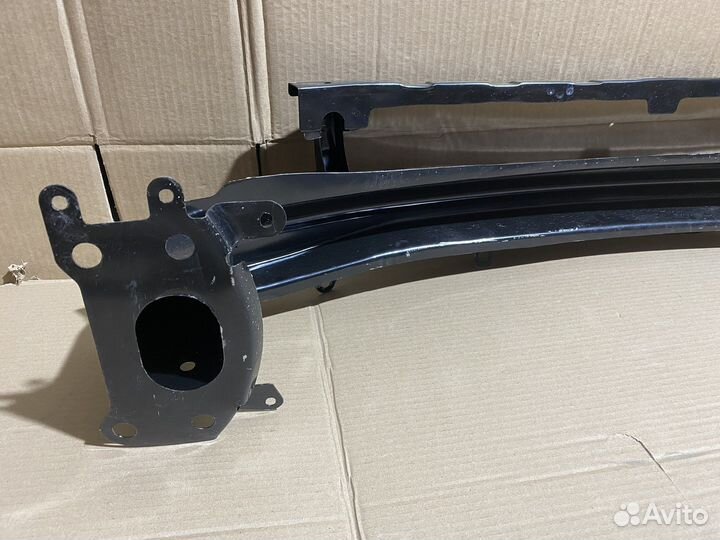 Усилитель бампера Skoda Octavia A5 1Z0807109 Новый