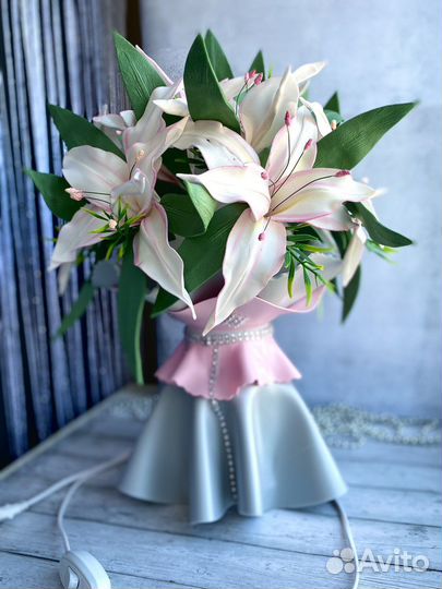 Лилия светильник