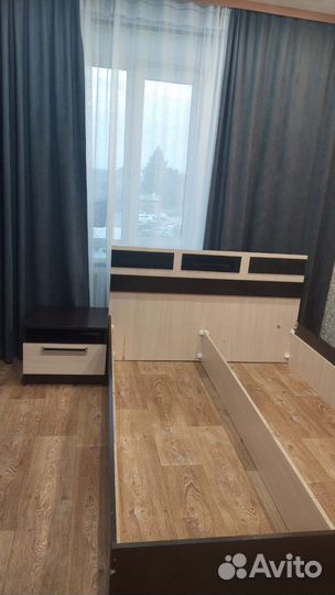 Кровать двухспальная с матрасом