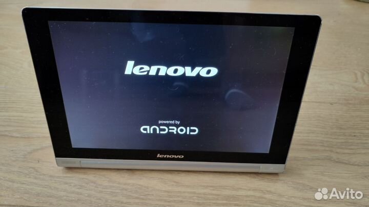 Планшет Lenovo Yoga Tablet 10 B8000-F