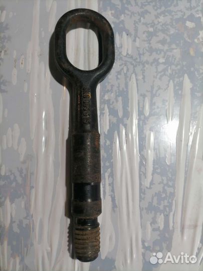 Audi Буксировочный крюк