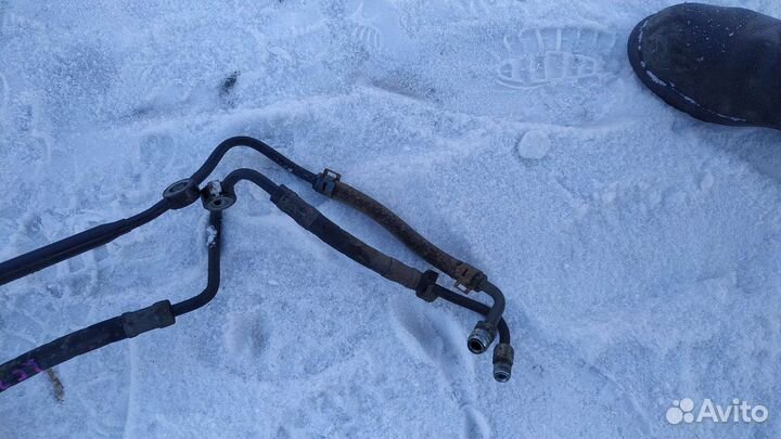 Трубки гура Toyota Land Cruiser 200