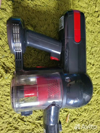 Вертикальный пылесос De'Longhi