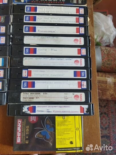 Видеокассеты с фильмами и спортом