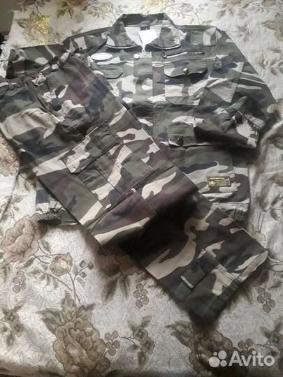 Костюм мужской новый