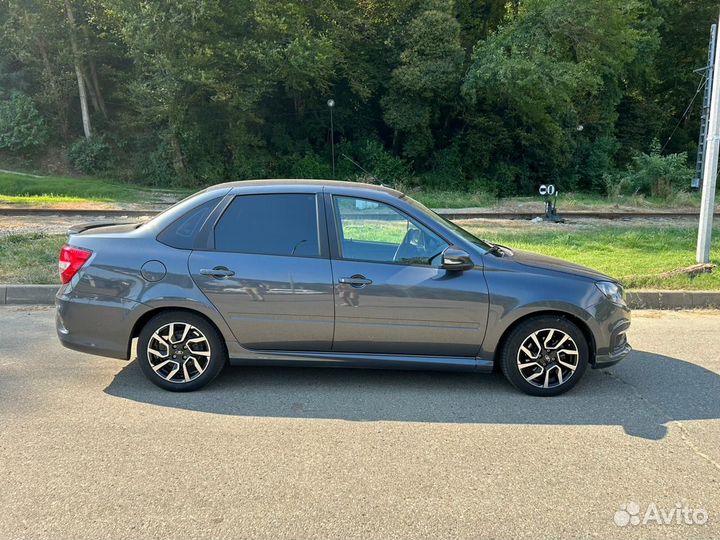 LADA Granta 1.6 МТ, 2022, 18 000 км