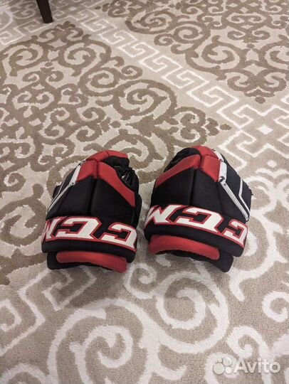 Краги хоккейные