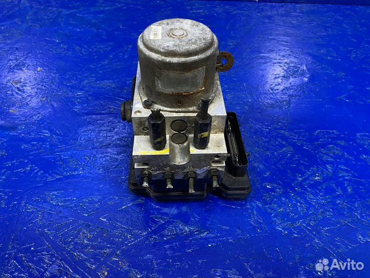 Блок абс Kia Quoris KH G6DK 290 Л.C 2014