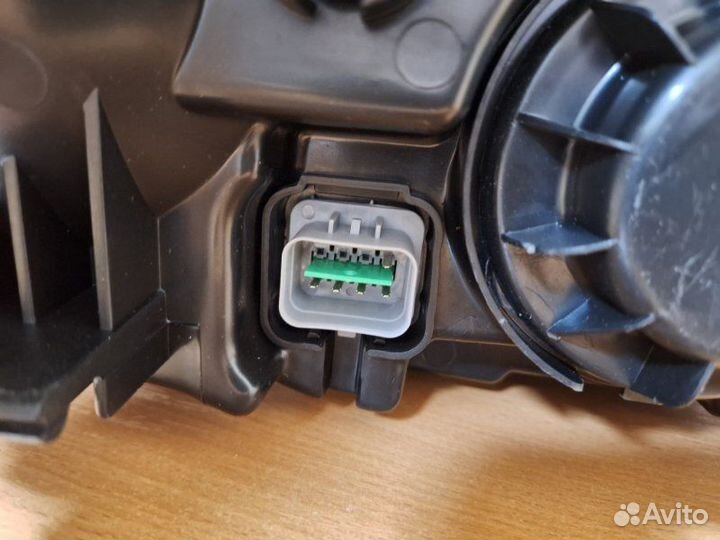 Фара передняя левая Kia Rio JB