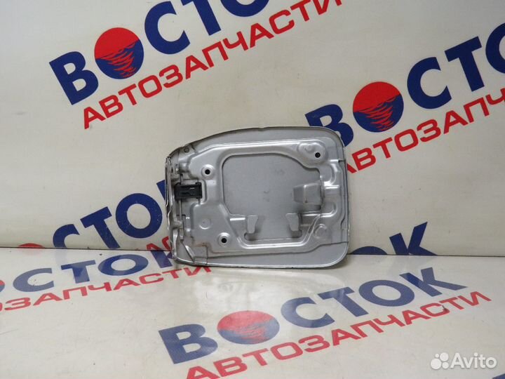 Лючок бензобака toyota alphard ANH10W, ANH15W, MNH