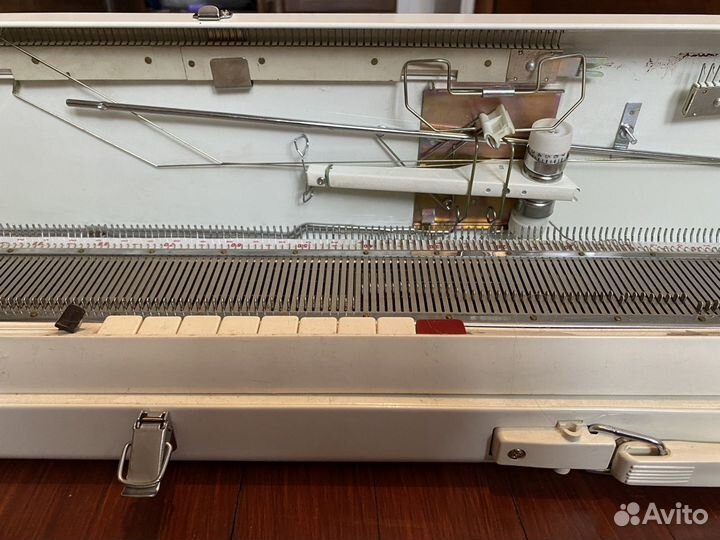 Вязальная машина Иналса