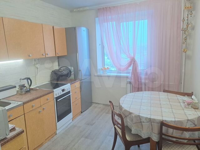 3-к. квартира, 72 м², 10/16 эт.