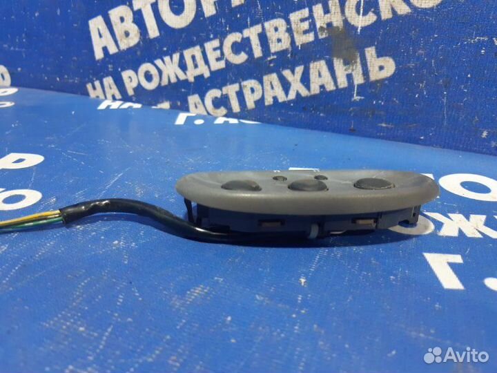Блок кнопок Toyota Vitz хэтчбек 1SZ-FE 2003