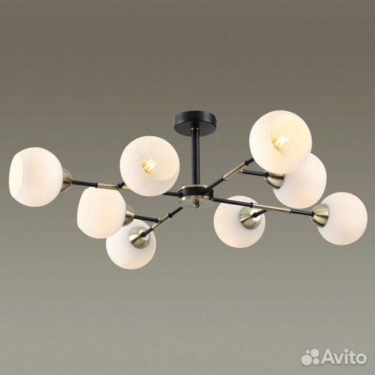 Люстра металл и стекло в спальню модерн