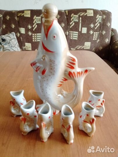 Графин с рюмками