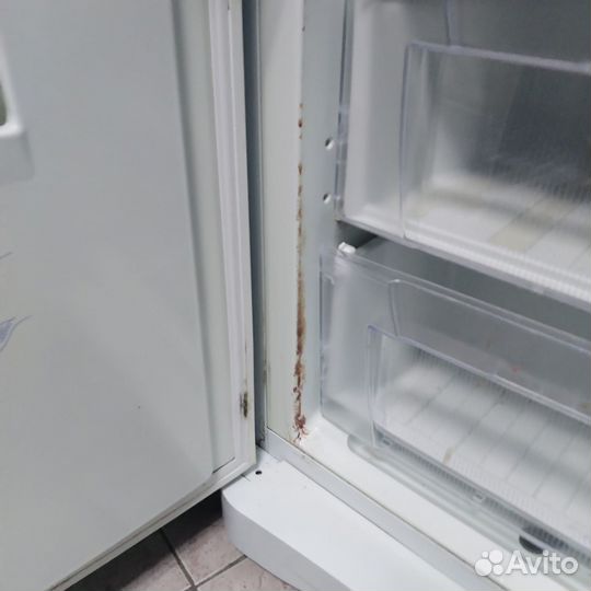 Холодильник бу indesit