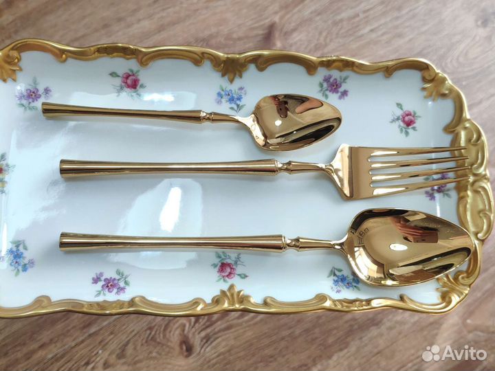 Столовые приборы золото 18 предметов