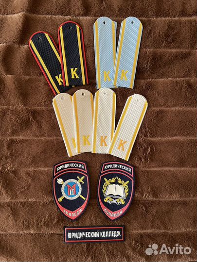 Пилотка, галстук, погоны