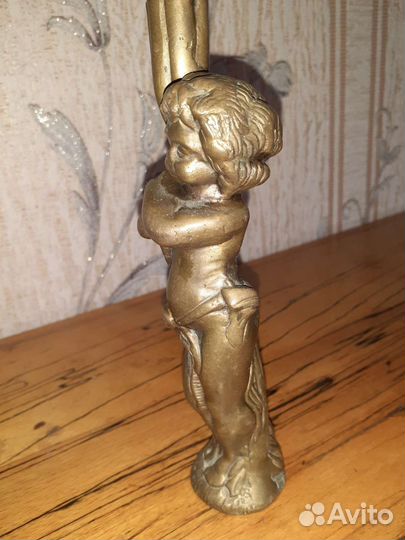 Бронзовая фигурка