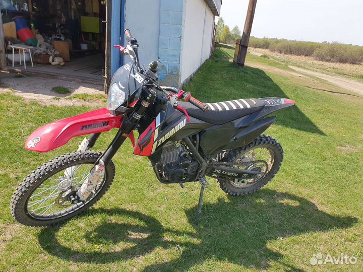 Мотоцикл кроссовый Zuumav FX 250 CR - 250 CB