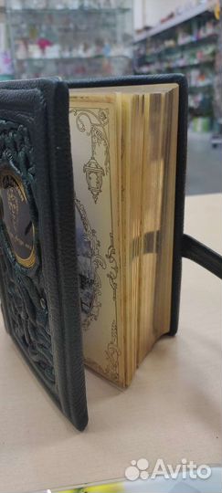 Книга подарочная Есенин,Коран,Пушкин и др