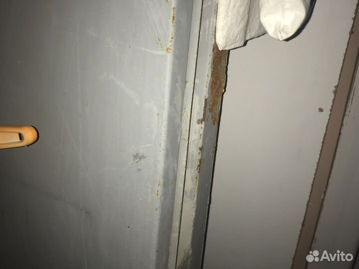 Дверь тамбурная металл