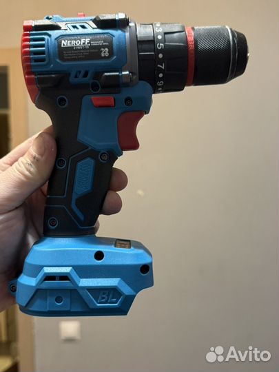 Шуруповерт качественный,новый