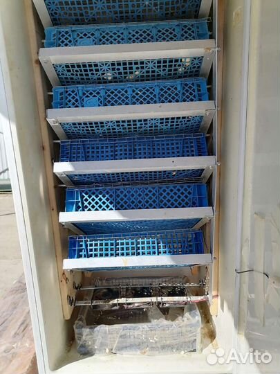 Продаю инкубатор самодельный на 360 куриных яиц