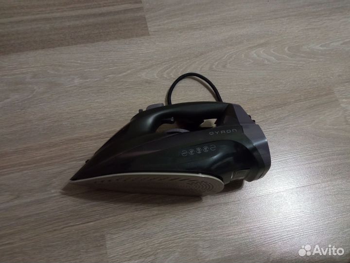 Новый мощный утюг Qyron SI 602