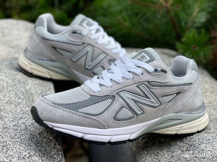 New Balance 990 v4 Grey