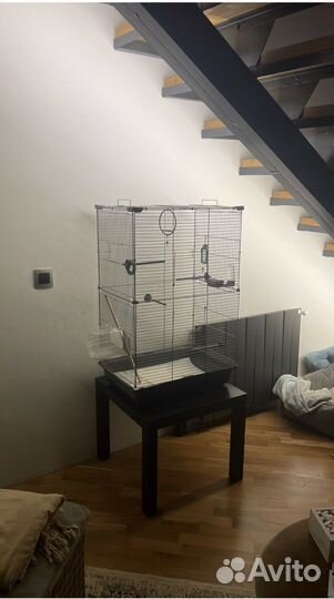 Большая клетка для попугая новая