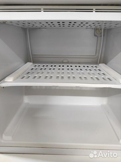 Холодильник двухкамерный