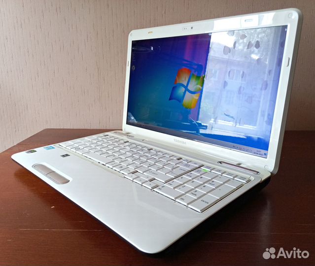 Toshiba L755 core i3 2130m/SSD/4GB/GeForce GT525m