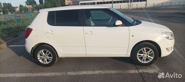 Skoda Fabia 1.6 AT, 2012, 122 000 км