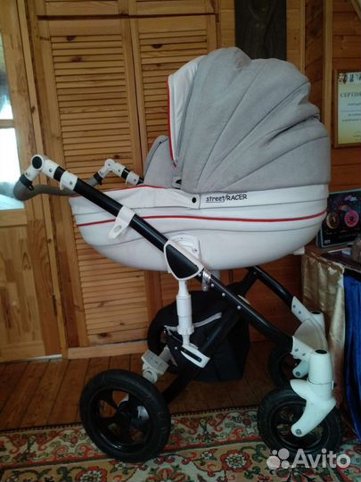 Коляска 3 в 1 Karona (автокресло, люлька, прогулка