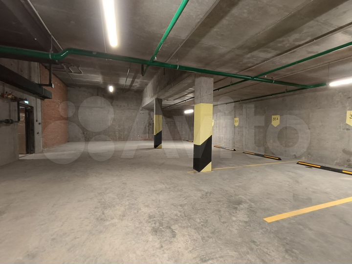 Машиноместо, 14 м²