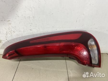 Фонарь задний правый наружный