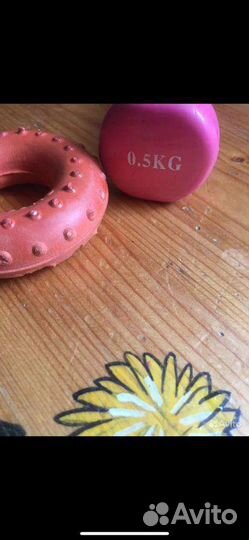 Гантеля и эспандер кистевой