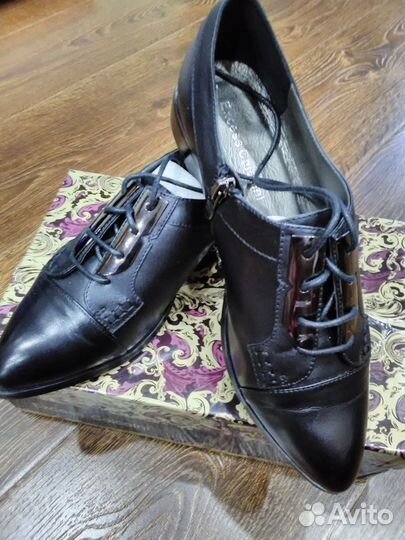 Новые ботинки