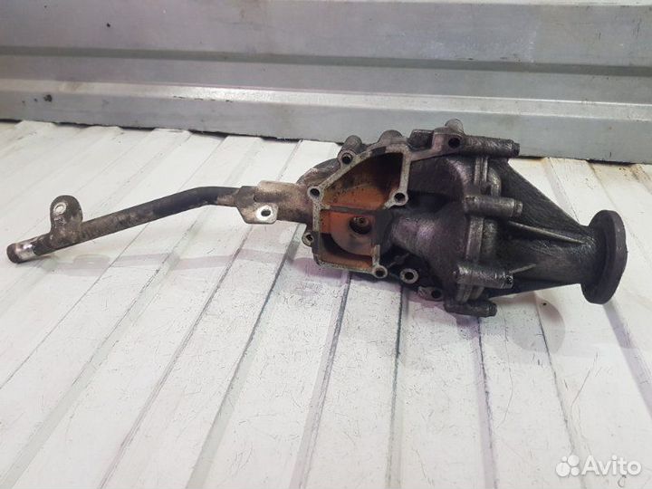 Насос водяной (помпа) Ssangyong Kyron D20DT