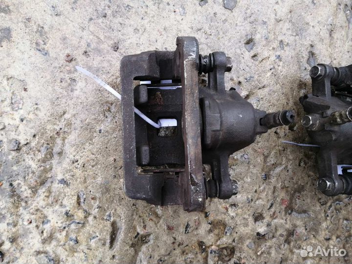 Суппорт Задний Левый Правый Хендай Гетц