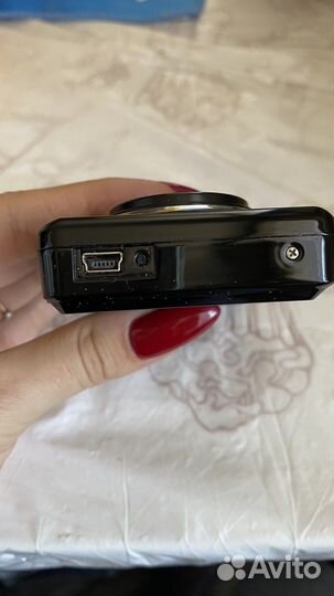 Компактный фотоаппарат