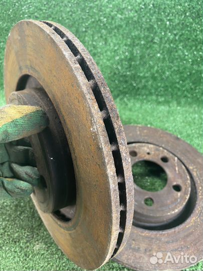 Тормозной диск Skoda Octavia Tour