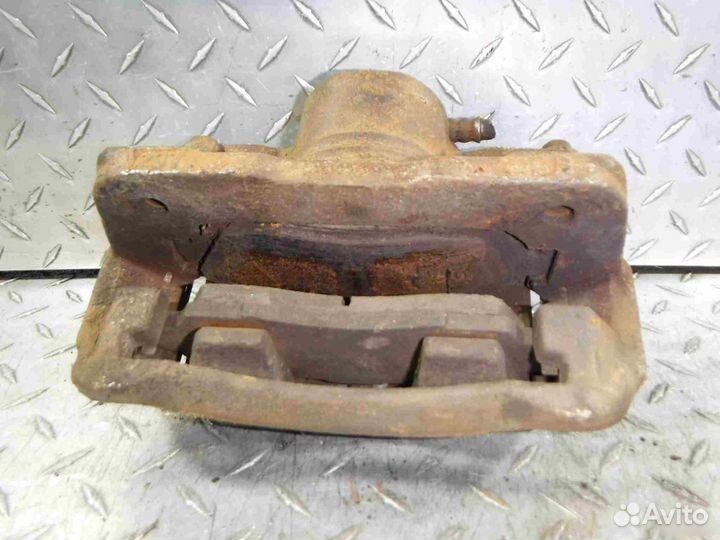 Суппорт передний правый Honda HR-V 1999-2005