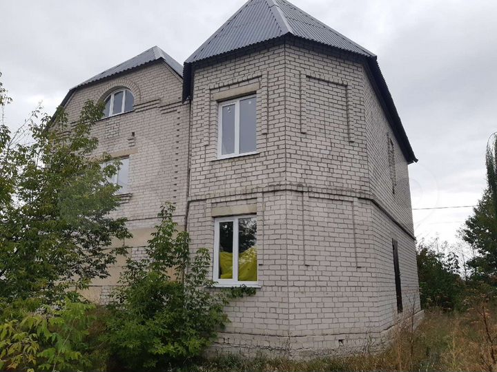 Дом 350 м² на участке 24 сот.